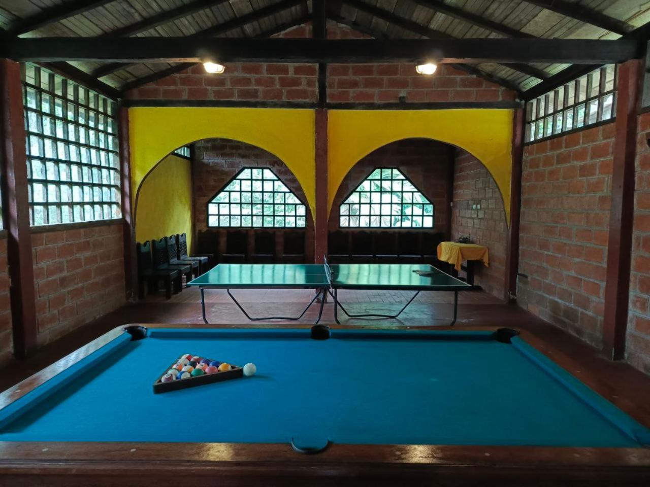 Hosteria Sapos Y Ranas Milpe Bagian luar foto